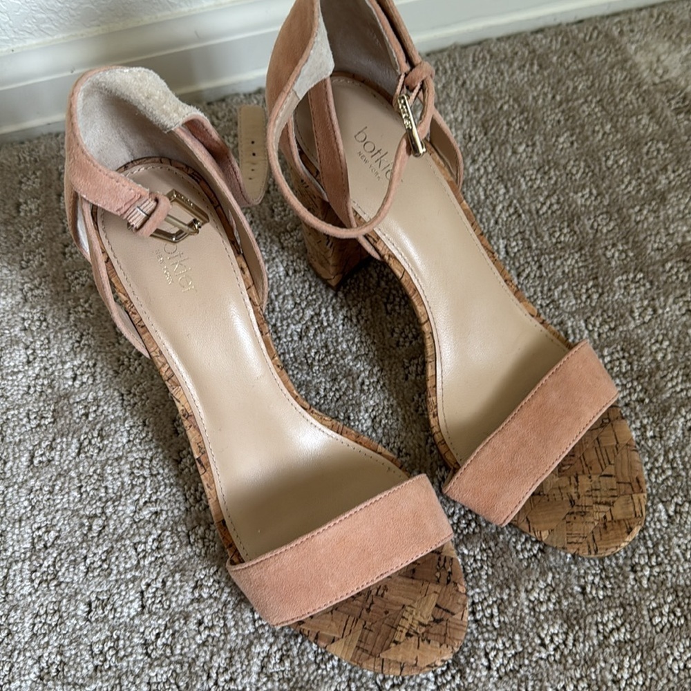 Botkier Pastel suede and cork heels 7.5 - Picture 2 of 7